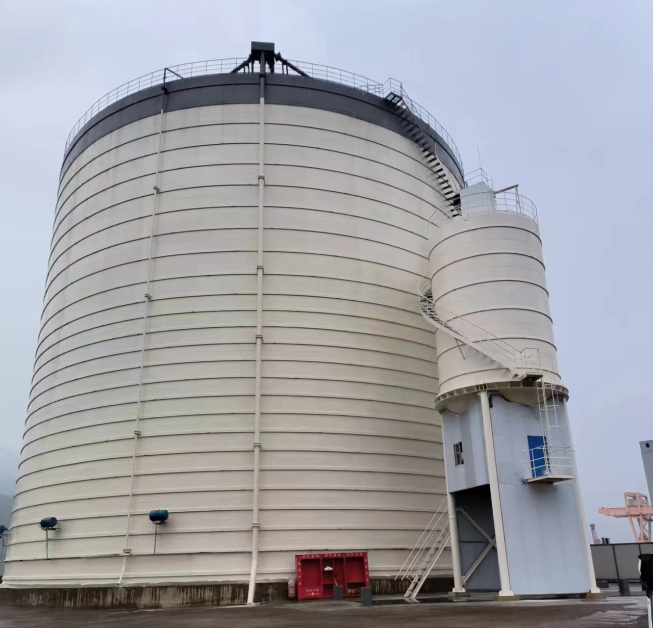 金山屯10万吨水泥钢板库